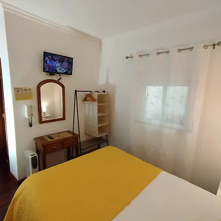 אורחן Al - Casa 42 Monção